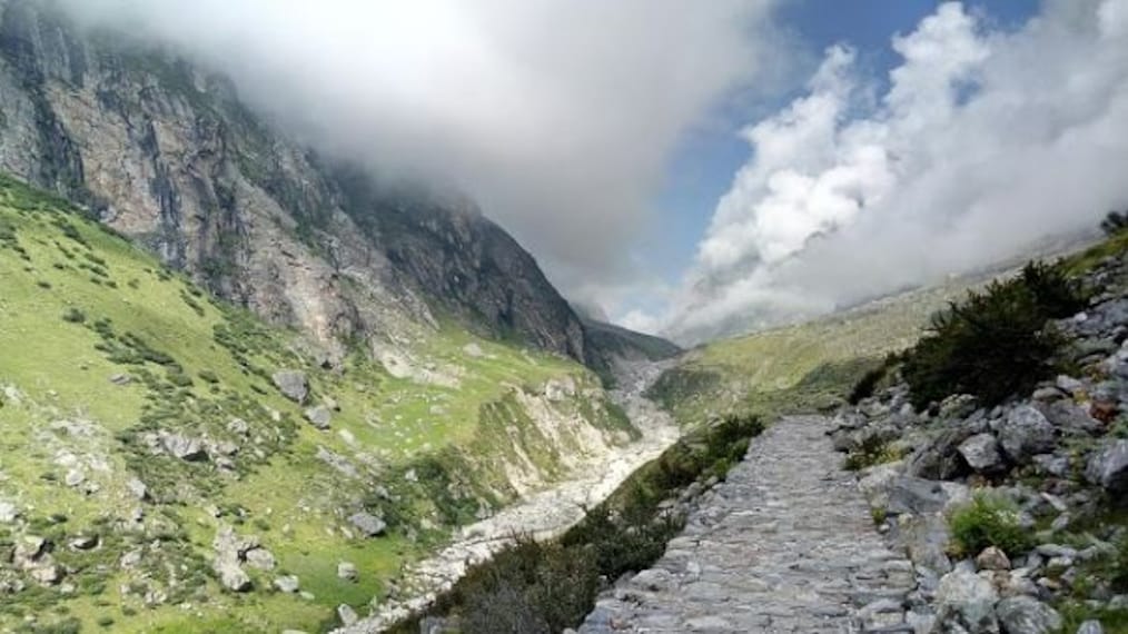 Vasudhara Waterfalls-4